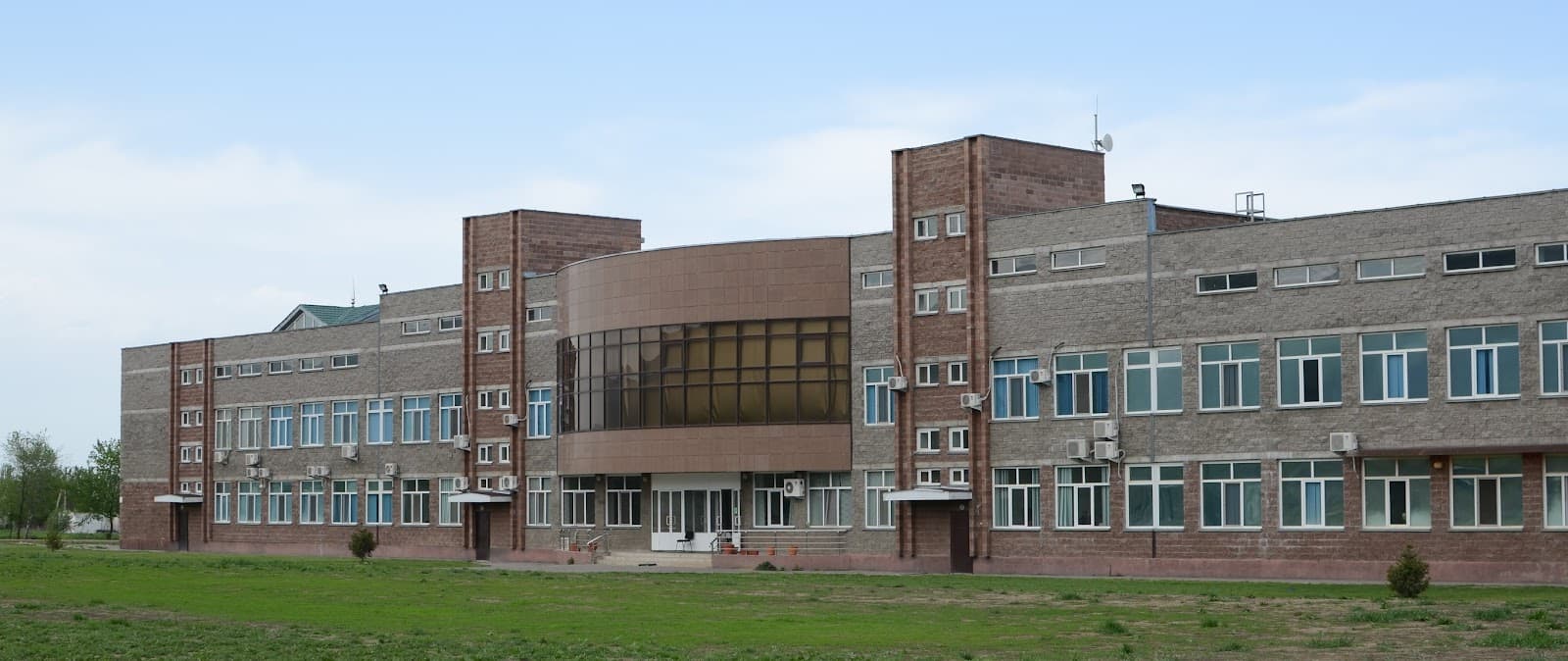 Tien Shan International School